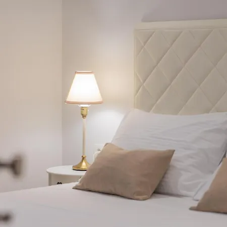 Location Bed & Breakfast 3*