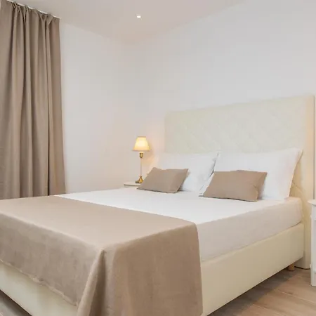 Location Bed & Breakfast 3*