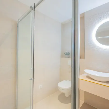 Bed & Breakfast Location 3*