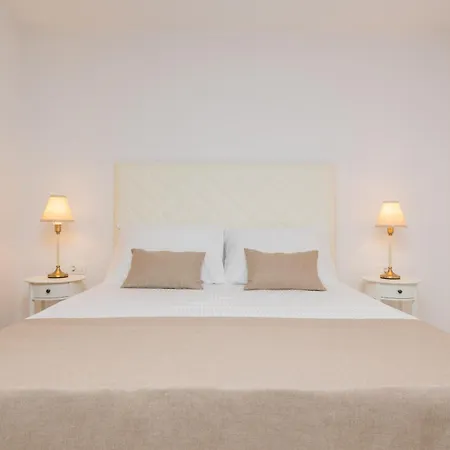 Bed & Breakfast Location 3*