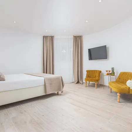 Location Couette-café